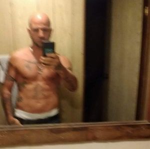 Meet your Posher, Johnny